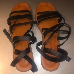 Lucky brand size 9 Gladiator looking sandals